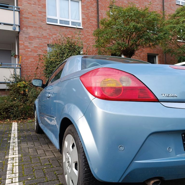 Opel Tigra 236.800 km 1.350 € Oberhausen 46047