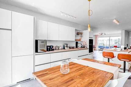 Wohnung Düsseldorf Friedrichstadt - 4 Zimmer, 147 m&sup2;, 3.000&euro; | Angebot:26785933