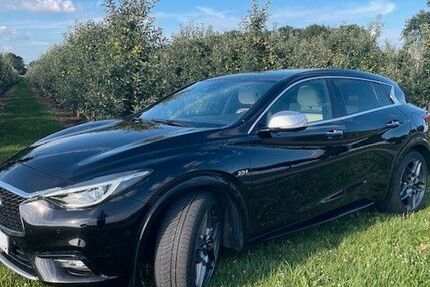 INFINITI Q30 135.000 km 13.900 &euro; Tönisvorst 47918