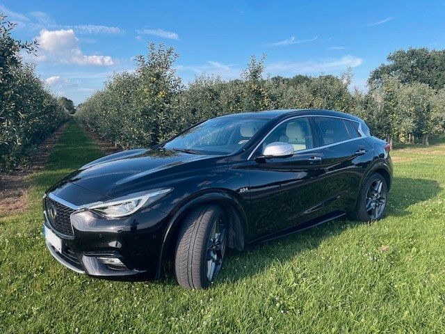 INFINITI Q30 135.000 km 13.900 &euro; Tönisvorst 47918