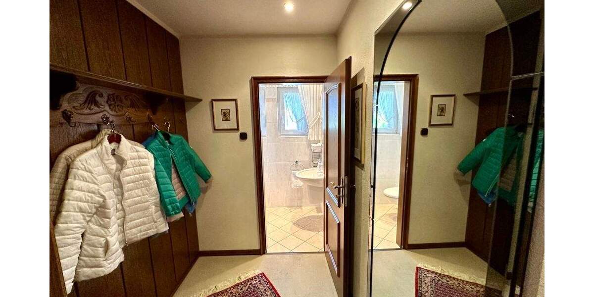 Ihr neues Zuhause in Duisburg-Rheinhausen! Einfamilienhaus sucht neue Eigentümer 7 zimmer