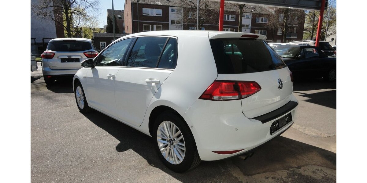 VW Golf Cup 1,4 DGS, Klimatr.SHZ.PDC V+H / HU neu 147.000 km 9.999 &euro; Neuss 41462