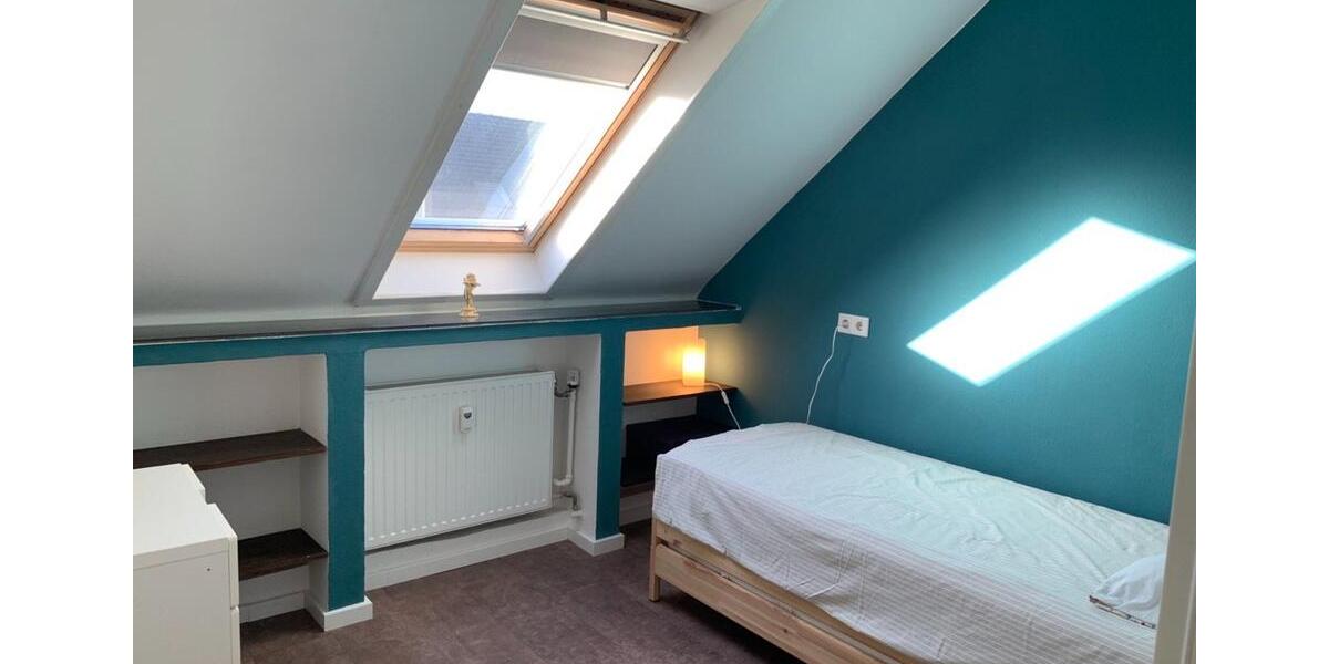 Moblierte Dachgeschosswohnung ab September 2026 zu vermieten 2 zimmer