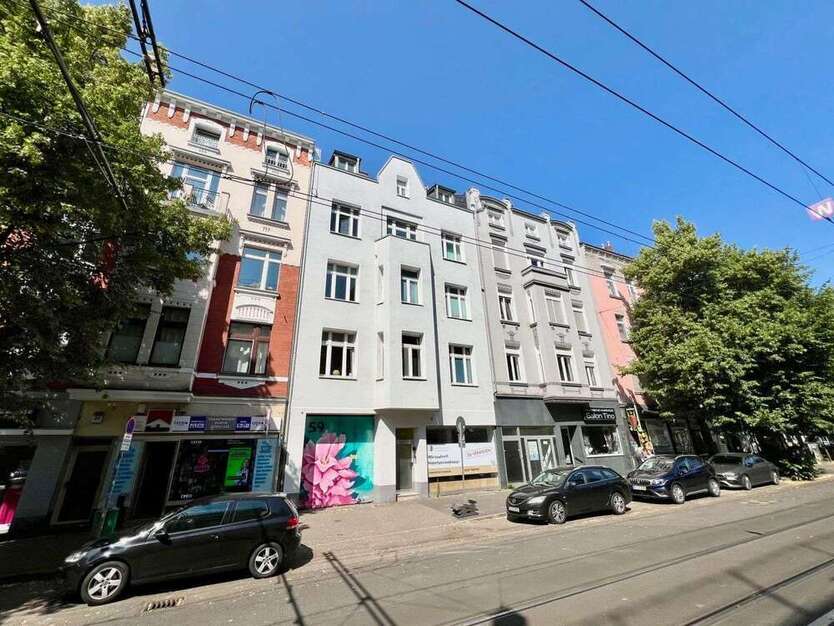 Haus zum Kaufen in Düsseldorf 1.950.000 € 422 m²