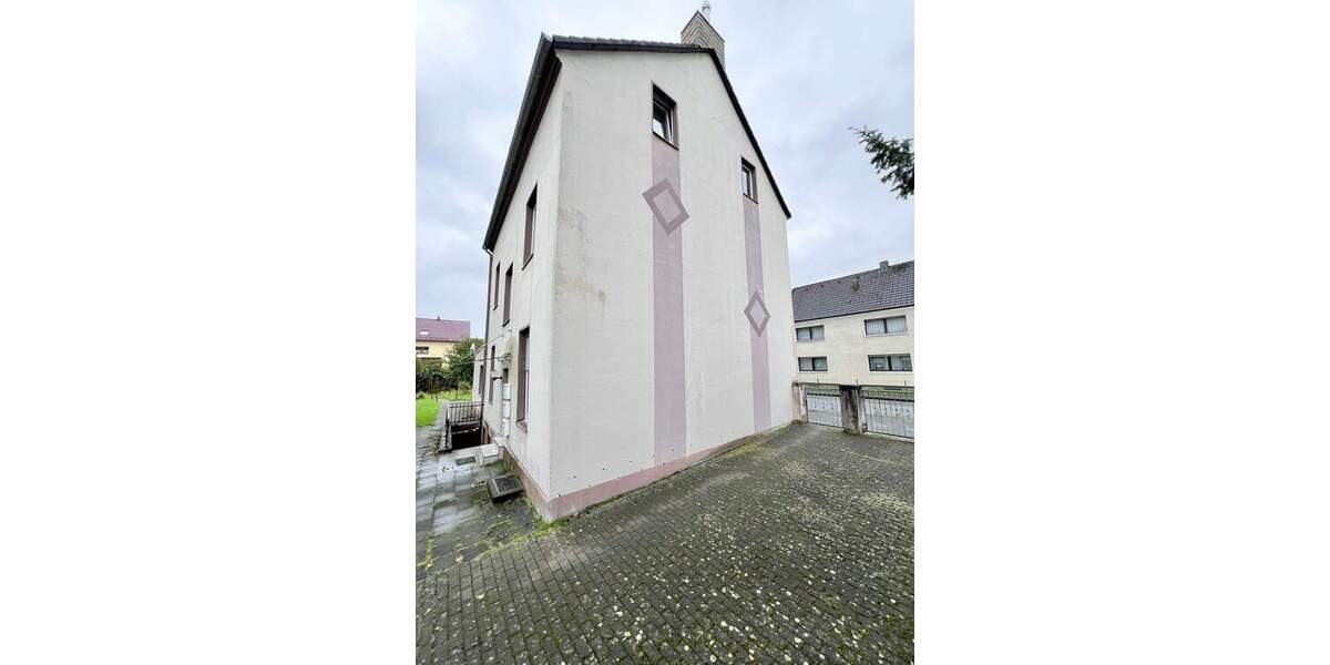 Mehrfamilienhaus, Wohnhaus Langenfeld Immigrath - 9 Zimmer, 150 m&sup2;, 599.000&euro; | Angebot:25743953