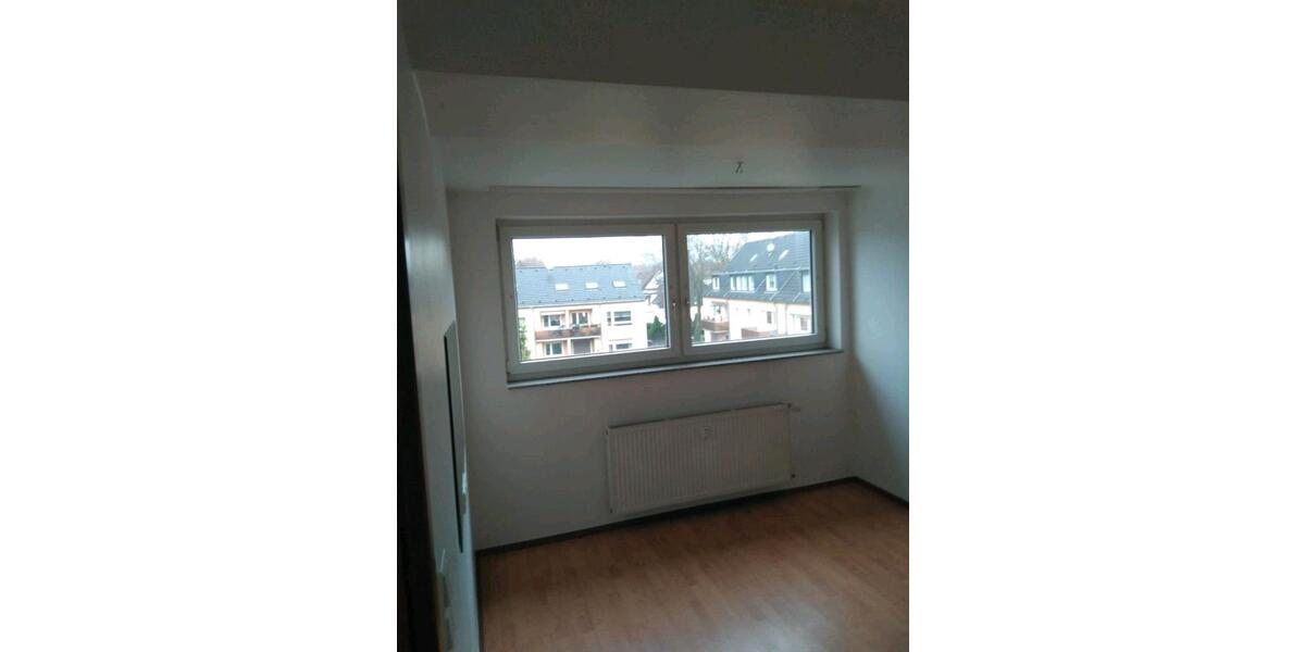 Etagenwohnung Duisburg Ruhrort - 3 Zimmer, 90 m&sup2;, 135.000&euro; | Angebot:26915511