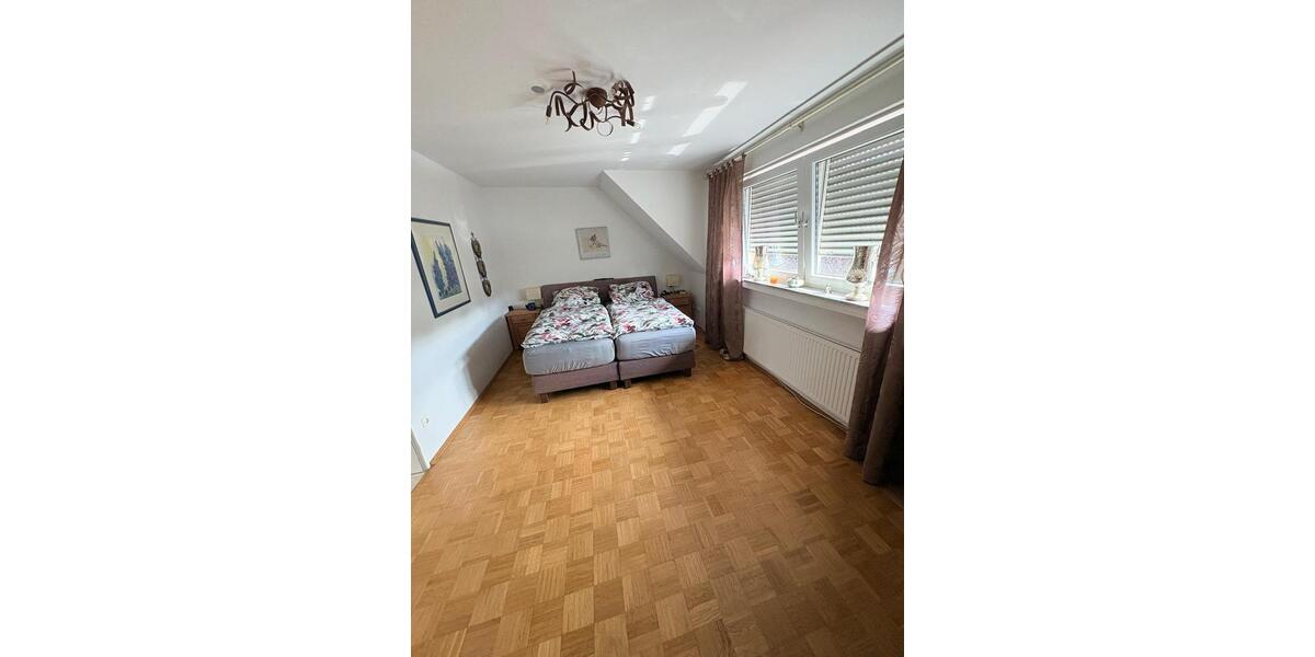 Reihenhaus Duisburg Rheinhausen - 7 Zimmer, 135 m&sup2;, 449.000&euro; | Angebot:27054483