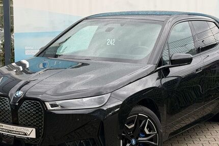 BMW iX 42.530 km 49.499 &euro; Mülheim an der Ruhr 45478