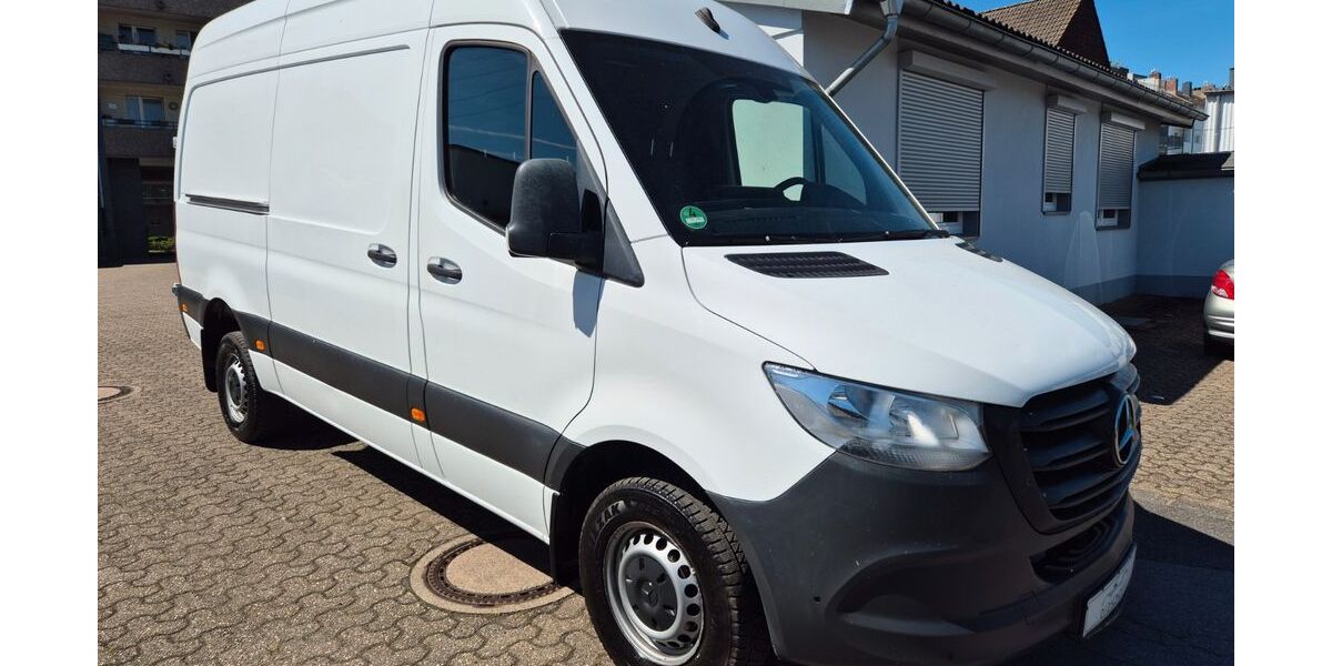 Mercedes-Benz Sprinter 298.000 km 13.999 &euro; Düsseldorf 40591