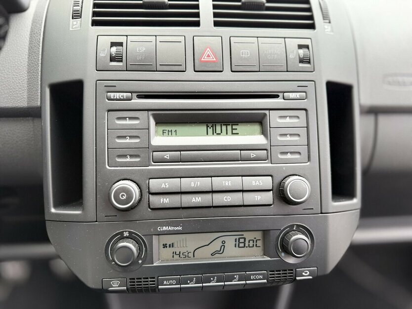 VW Polo United / Klima / PDC / Wenig KM. 49.000 km 6.900 € Mönchengladbach 41066