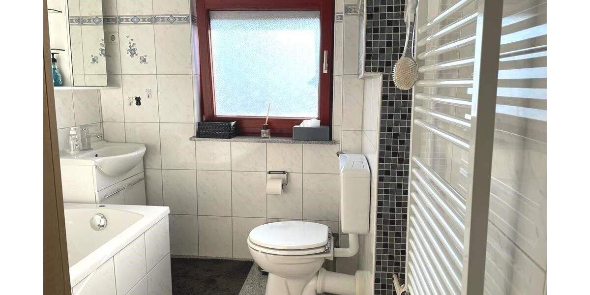 Etagenwohnung Düsseldorf Gerresheim - 4 Zimmer, 65 m&sup2;, 299.000&euro; | Angebot:24212411