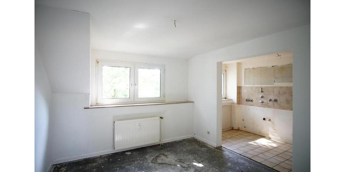 ERSTBEZUG nach Sanierung + Einzug ab 01.03.2026 möglich! 2 zimmer