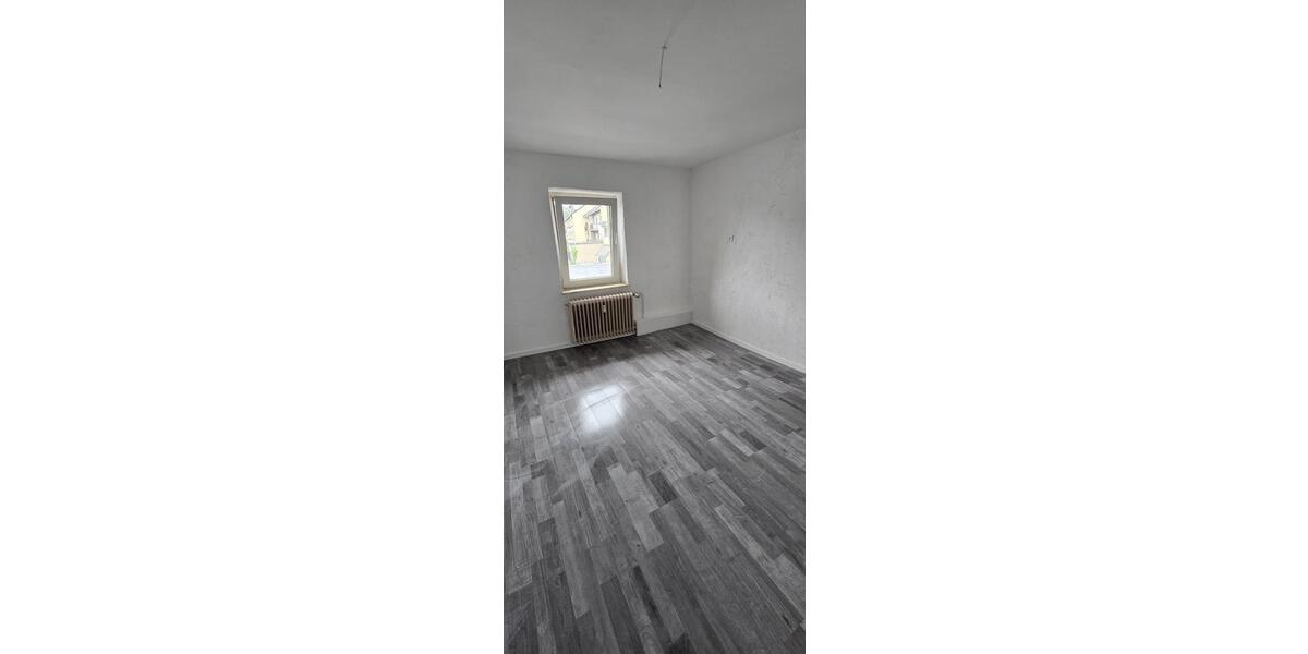 Erdgeschoßwohnung Hilden Forstbach - 3 Zimmer, 80 m&sup2;, 1.100&euro; | Angebot:26652937