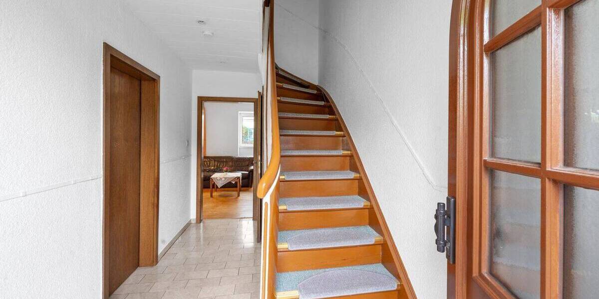 Reihenmittelhaus Düsseldorf Derendorf - 6 Zimmer, 130 m&sup2;, 550.000&euro; | Angebot:26160720