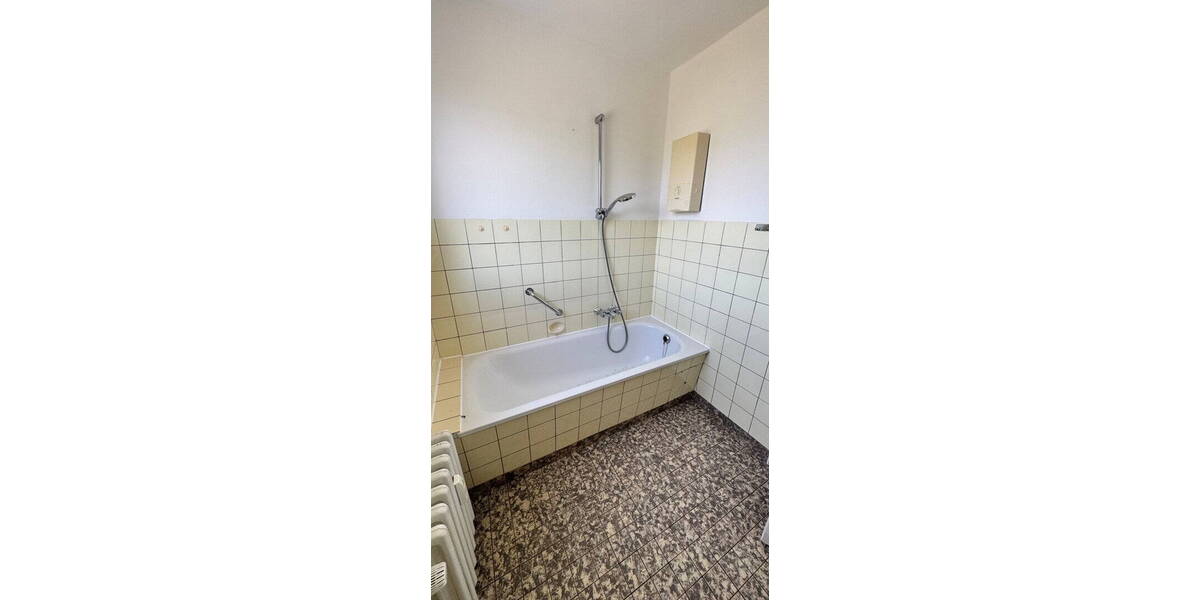 Etagenwohnung Düsseldorf Lörick - 4 Zimmer, 93 m&sup2;, 444.400&euro; | Angebot:26768924