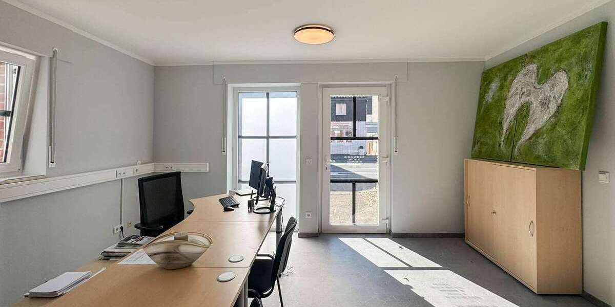 Einzelhandel in Haan 135.000 € 54 m² zimmer