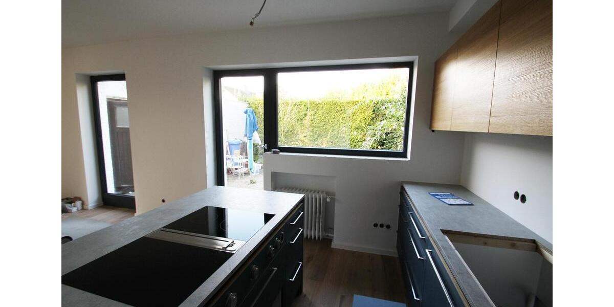 Charmante Doppelhaushälfte in Meerbusch-Ilverich 5 zimmer