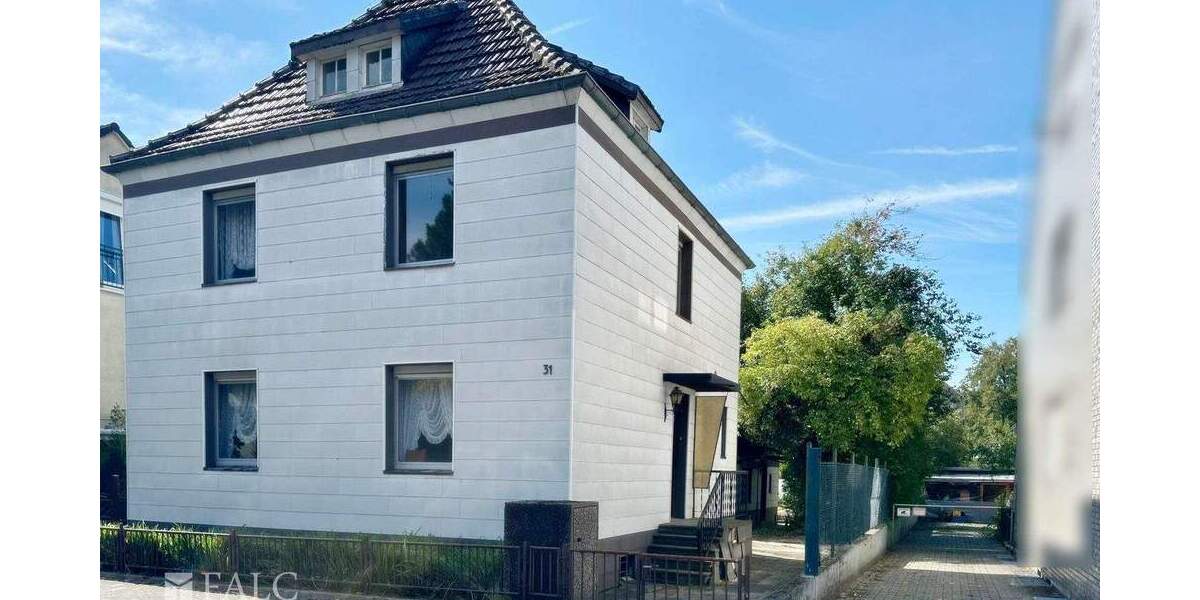 Grundstück mit Bestandsgebäude in Düsseldorf - Hassels 6 zimmer