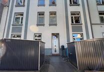 CHARMANTE 2-Zimmer-Dachgeschoßwohnung IN KERNSANIERTEM GEBÄUDE – IDEAL FÜR SINGLES UND PAARE