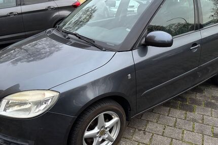 Skoda Fabia 112.000 km 3.999 &euro; Neuss 41462