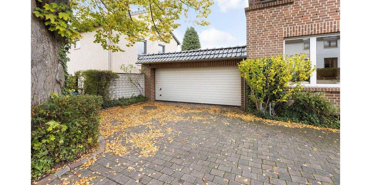 Einfamilienhaus Düsseldorf Vennhausen - 7 Zimmer, 262 m&sup2;, 895.000&euro; | Angebot:25744333