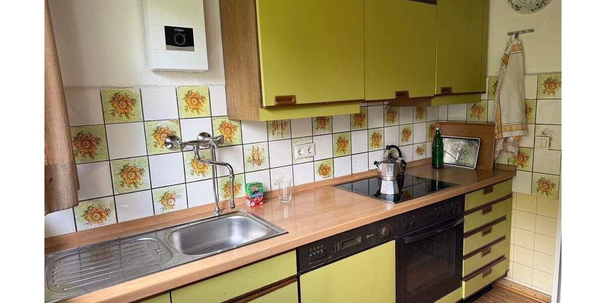 Charmante, freie, 3-Zimmer-Wohnung mit viel Potential in ruhiger, grüner Lage! 3 zimmer