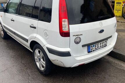 Ford Fusion 140.412 km 1.990 &euro; Düsseldorf 40229