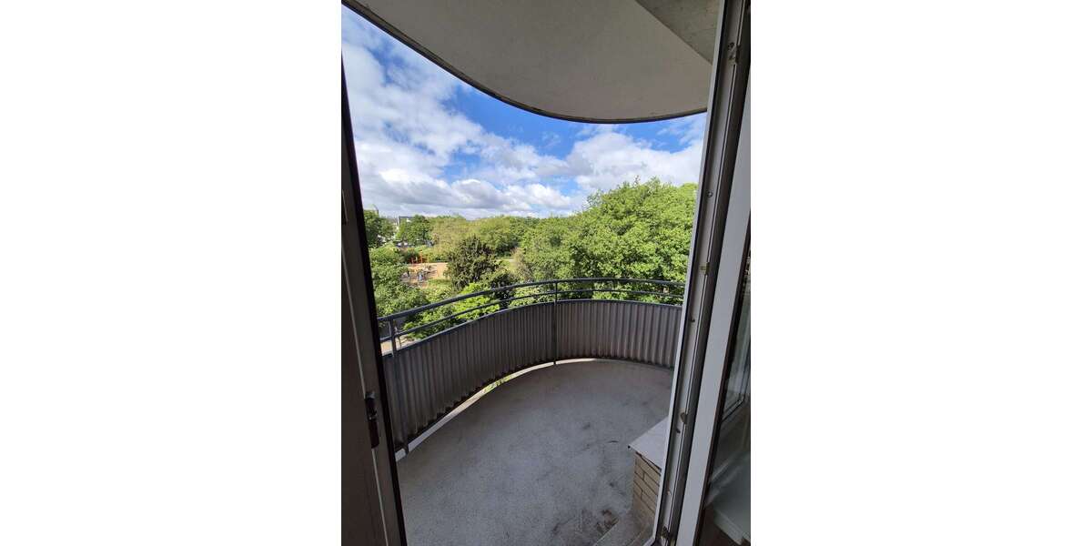 Etagenwohnung Düsseldorf Pempelfort - 1 Zimmer, 32 m&sup2;, 530&euro; | Angebot:26579073