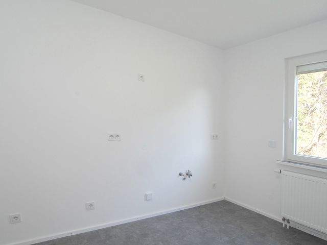 Düsseldorf-Unterrath: 3-Zimmer ETW mit Küche, Bad u. Flur ... plus 27 m² Nutzfläche im UG inkl. Gartennutzung ... Erstbezug nach Totalsanierung 3 zimmer