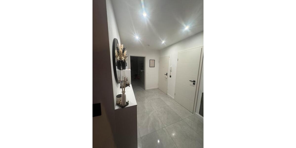 Moderne Kernsanierte 3 Zimmerwohnung 3 zimmer