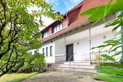 Haus Moers Vennikel - 9 Zimmer, 319 m&sup2;, 699.000&euro; | Angebot:25799166