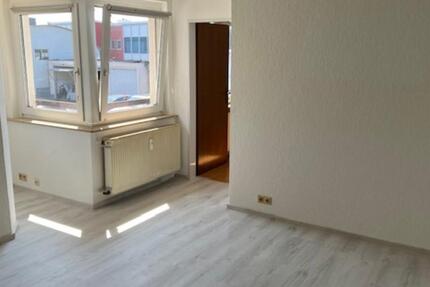 Schöne Zwei-Zimmer-Wohnung mit 44 m² in Lierenfeld (Höherweg) zimmer