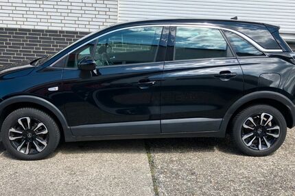 Opel Crossland (X) 50.326 km 15.990 € Hilden 40721