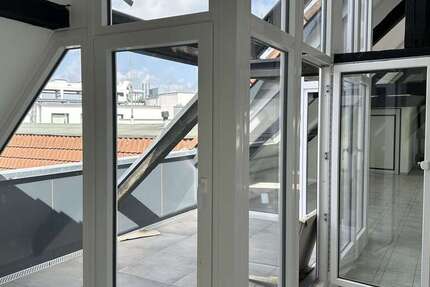 Wohnung zum Mieten in Krefeld 736 € 92 m² 1 zimmer