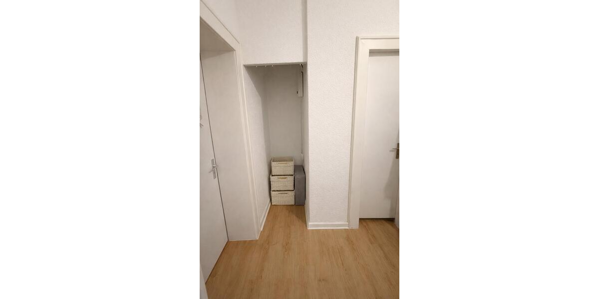 Etagenwohnung Duisburg Duisburg-Mitte - 1 Zimmer, 65 m&sup2;, 450&euro; | Angebot:25793349