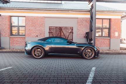 Aston Martin DBS 8.897 km 249.850 &euro; Düsseldorf 40231