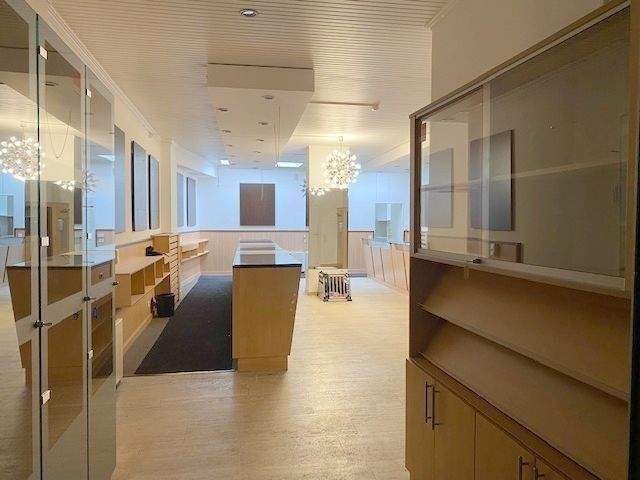 Gewerbeobjekt Düsseldorf Pempelfort - 3 Zimmer, 2.200&euro; | Angebot:26886909