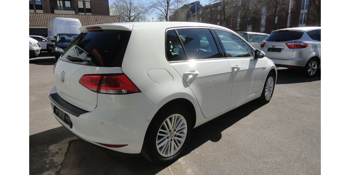 VW Golf Cup 1,4 DGS, Klimatr.SHZ.PDC V+H / HU neu 147.000 km 9.999 &euro; Neuss 41462