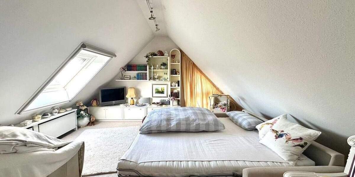 Gepflegte Doppelhaushälfte mit großem Grundstück 5 zimmer