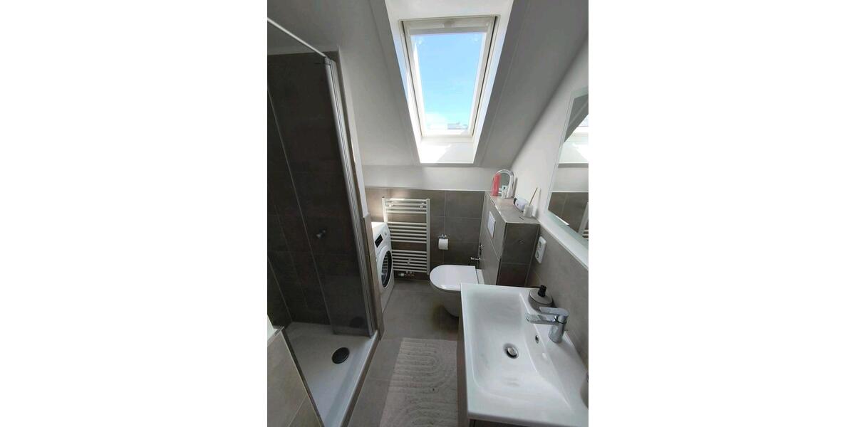 Dachgeschoßwohnung Mönchengladbach Nord - 2 Zimmer, 55 m&sup2;, 819&euro; | Angebot:26399844