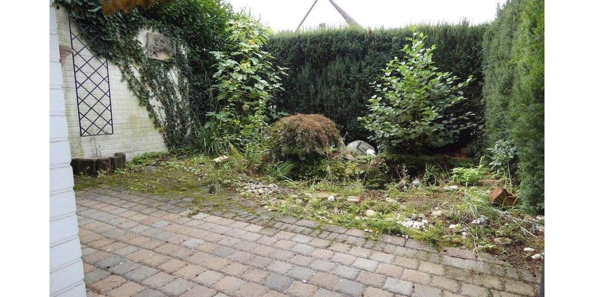 Großzügige Doppelhaushälfte mit XXL-Garage in exponierter Wohnlage von Hösel !! 5 zimmer