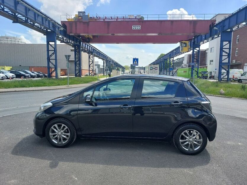 Yaris