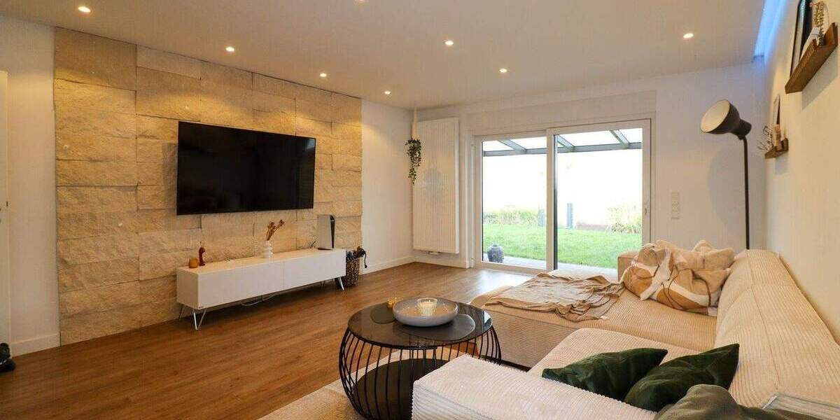 Doppelhaushälfte Grevenbroich Stadtmitte - 4 Zimmer, 104 m&sup2;, 350.000&euro; | Angebot:24739890