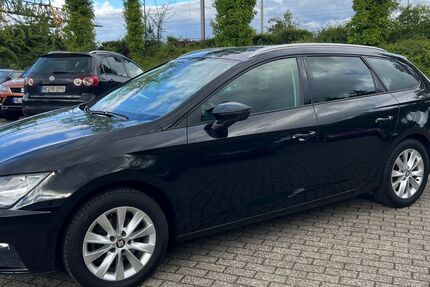 Seat Leon 117.000 km 9.900 &euro; Neuss 41468