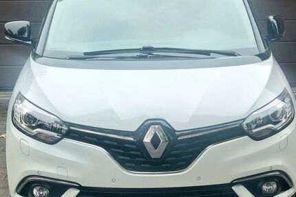Renault Scenic 105.915 km 12.899 &euro; Duisburg 47138