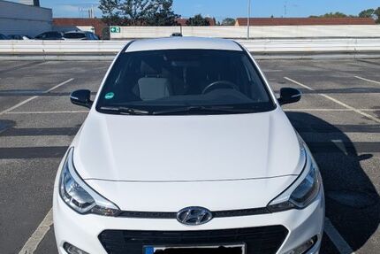 Hyundai i20 89.883 km 9.800 € Leverkusen 51371