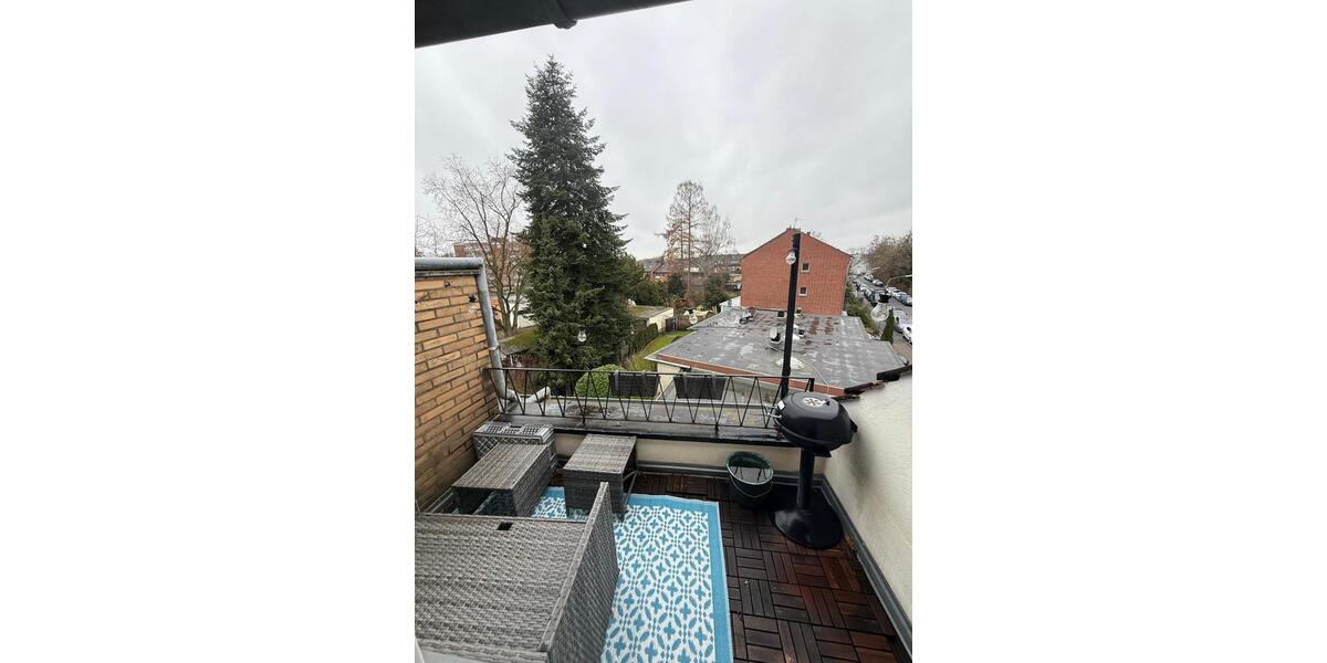 Dachgeschoßwohnung Neuss Augustinusviertel - 2.5 Zimmer, 65 m&sup2;, 850&euro; | Angebot:25635948