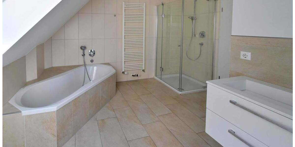 Einfamilienhaus Ratingen Hösel - 7 Zimmer, 202 m&sup2;, 1.250.000&euro; | Angebot:25600939