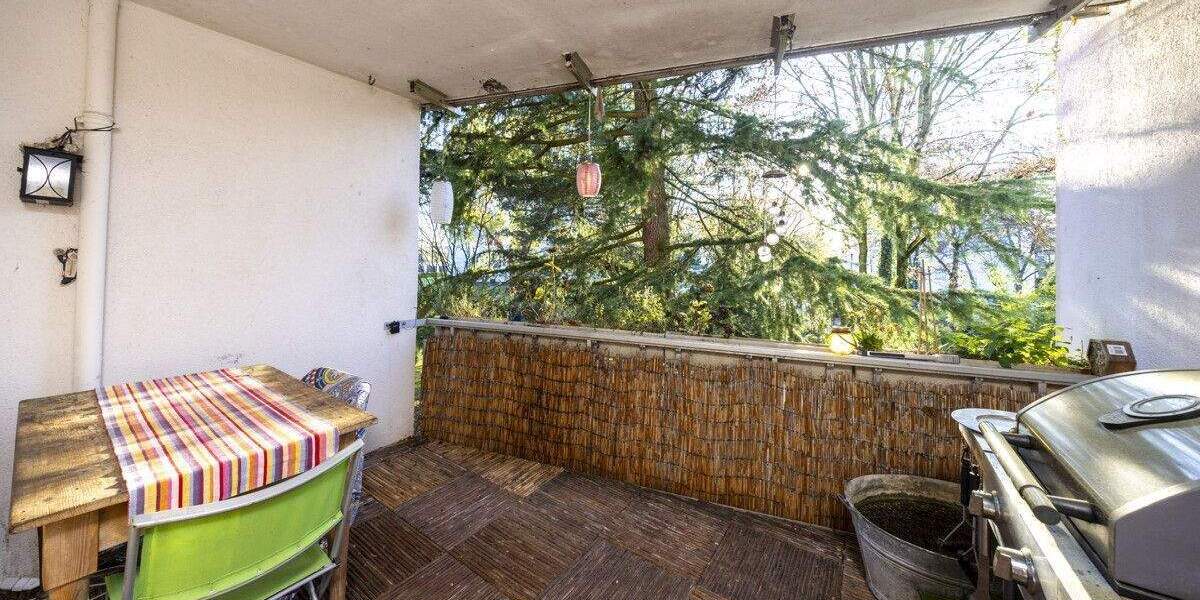 Großzügige 5-Zimmer-Wohnung mit zwei Bädern und Balkon in guter Lage von Büderich 5 zimmer