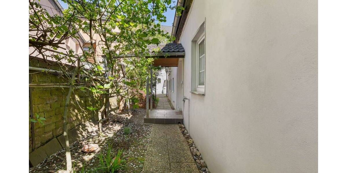 Mehrfamilienhaus, Wohnhaus Düsseldorf Eller - 6 Zimmer, 148 m&sup2;, 945.000&euro; | Angebot:26723215